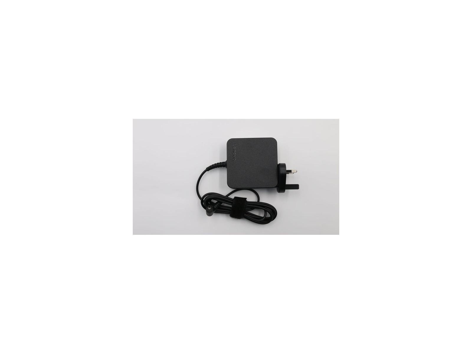 01FR037 Lenovo Alimentatore AC Adapter per Lenovo laptops 65W power output 20V voltage 3.25A current round tip connector reliabl 01FR037 Lenovo Alimentatore AC Adapter per Lenovo laptops 65W power output 20V voltage 3.25A current round tip connector reliabl