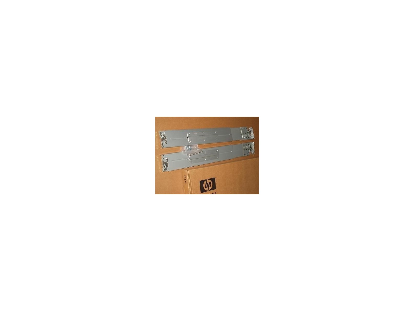 RP001225818 Hewlett Packard Enterprise Rackmount kit - Includes right and left shelf rails, and M5 square hole cage and clip nut RP001225818 Hewlett Packard Enterprise Rackmount kit - Includes right and left shelf rails, and M5 square hole cage and clip nut