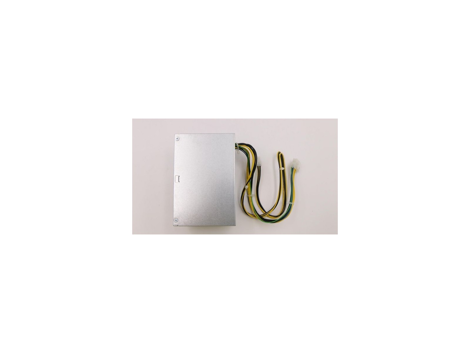 00PC773 Lenovo ATX power supply unit, 180W output, 100-240Vac input, compatible with Lenovo ThinkCentre systems. FRU00PC773 00PC773 Lenovo ATX power supply unit, 180W output, 100-240Vac input, compatible with Lenovo ThinkCentre systems. FRU00PC773