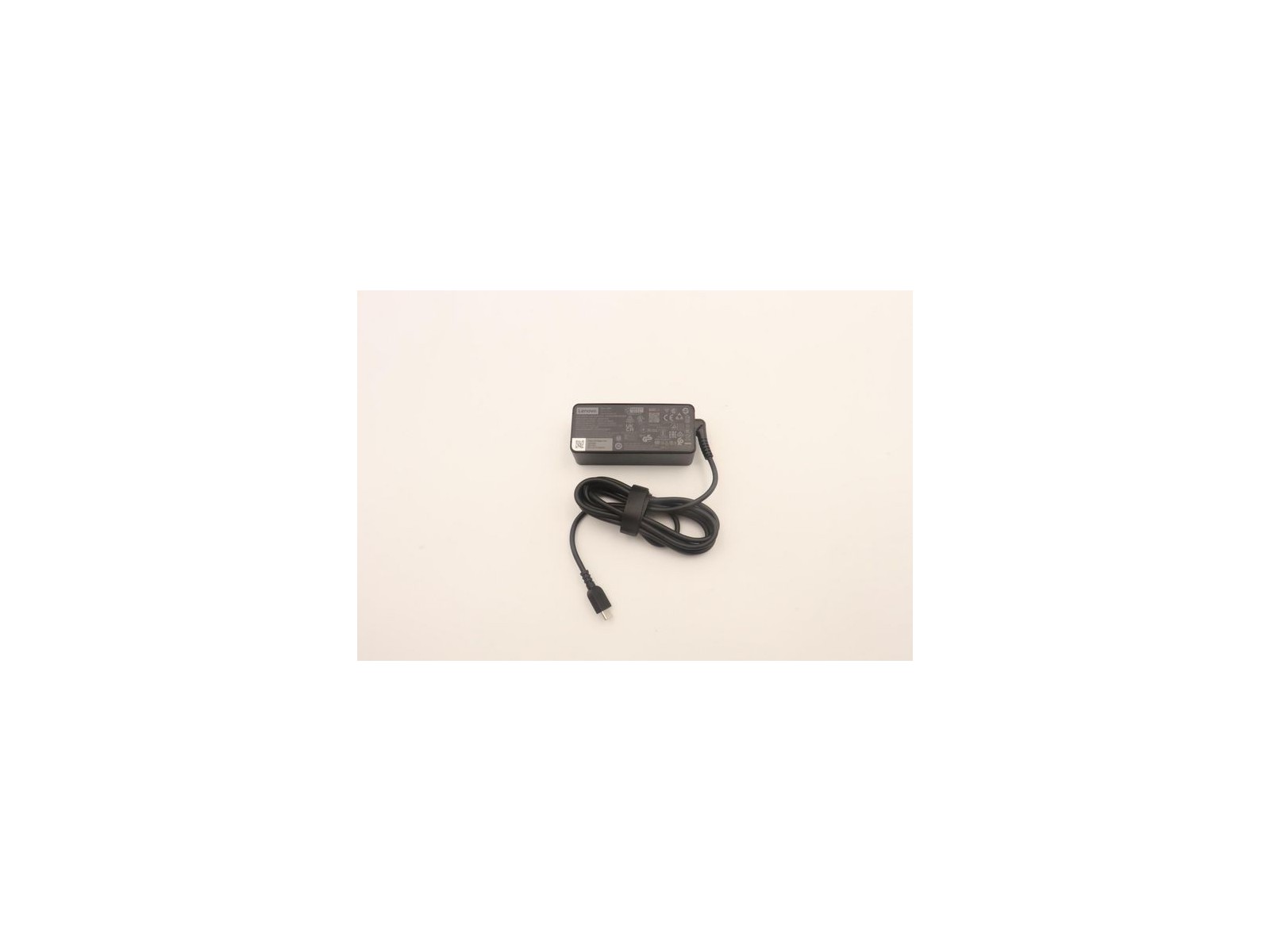 5A10W86292 Lenovo 45W power adapter for notebooks, supports multiple output voltages: 20V, 15V, 9V, 5V, compact and lightweight 5A10W86292 Lenovo 45W power adapter for notebooks, supports multiple output voltages: 20V, 15V, 9V, 5V, compact and lightweight