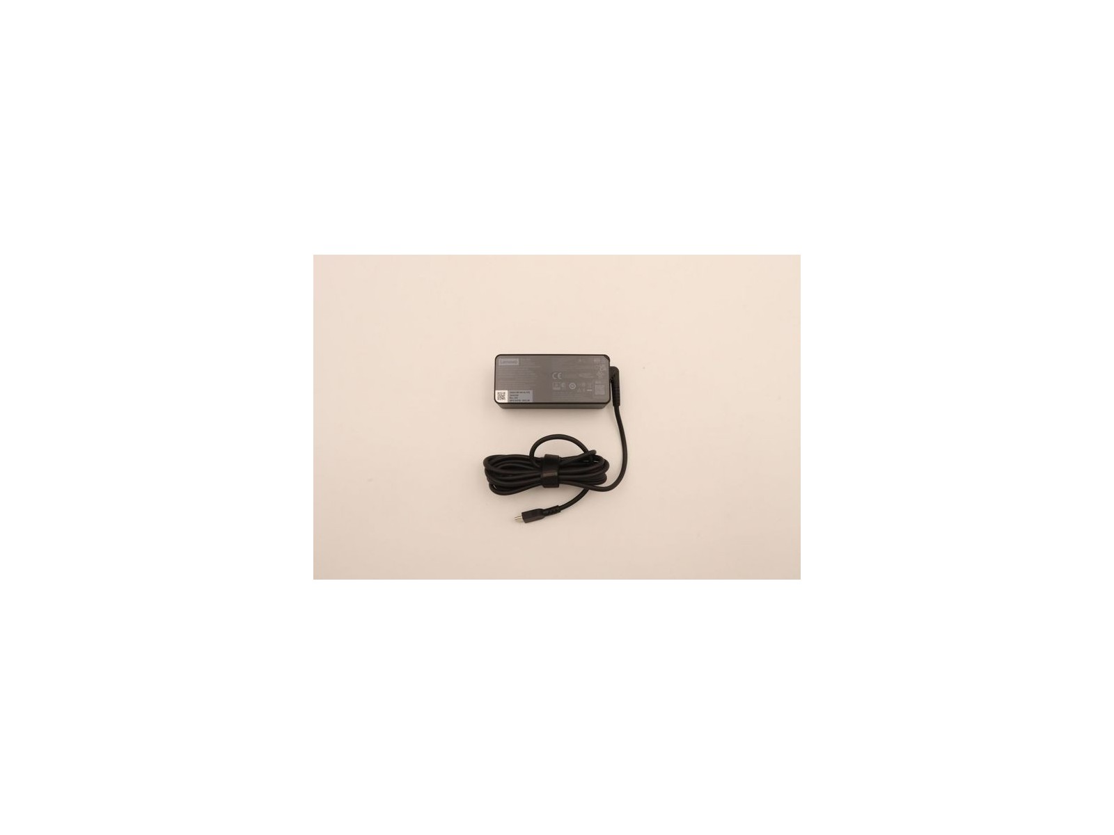 5A10W86247 Lenovo 45W AC adapter charger with Slim Tip connector, USB-C interface, compatible with ThinkPad Helix (Type 3xxx) la 5A10W86247 Lenovo 45W AC adapter charger with Slim Tip connector, USB-C interface, compatible with ThinkPad Helix (Type 3xxx) la